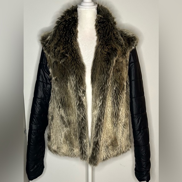 noriko Jackets & Blazers - Norikio Cropped Faux fur jacket